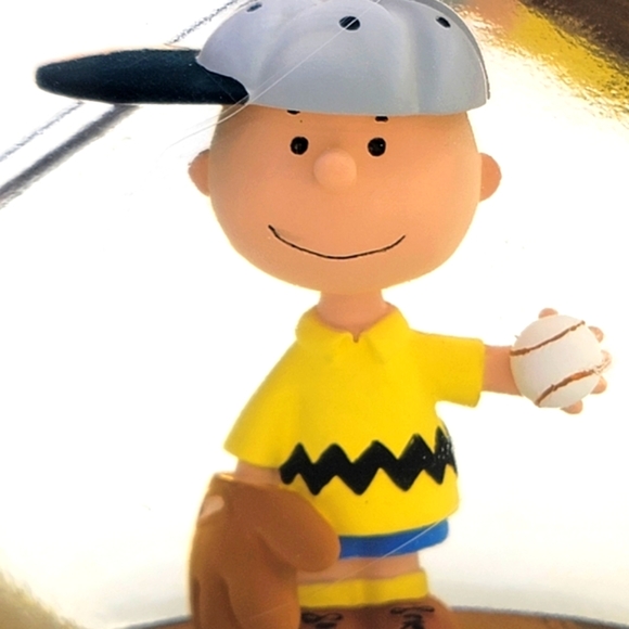 Peanuts Charlie Brown Baseball  Paperweight Westland Giftware - Picture 8 of 10